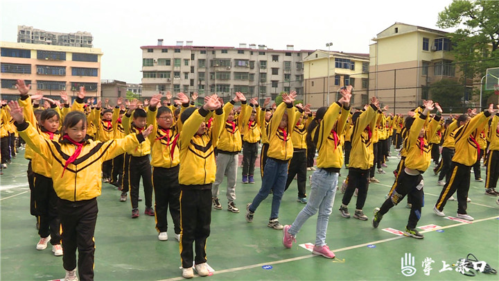来看育红小学学生玩转花样跳绳__渌口新闻网