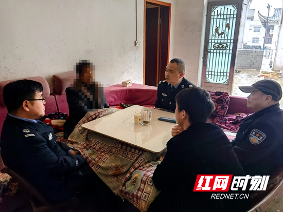 爱心助力送温暖.jpg