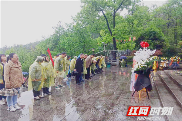 清明_副本1.jpg