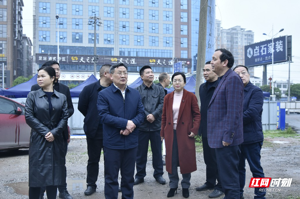  4月6日,北塔区委副书记,区长刘贻银在调度老旧小区改造工作时说道