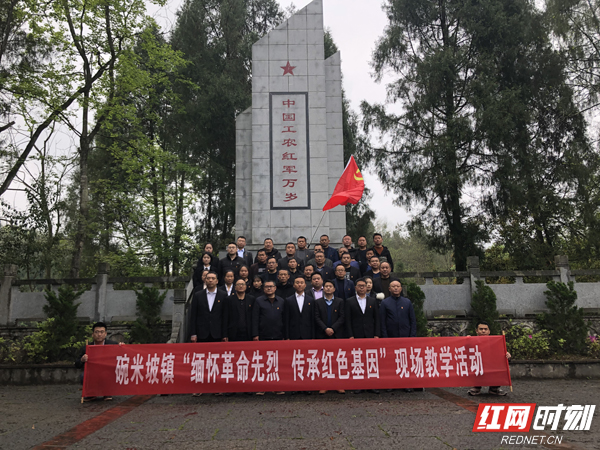1dc4a287191acf4722fe11487ad6081水.jpg