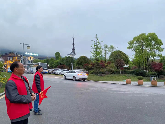 停车2.jpg 停车2.jpg