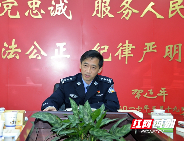 图二：交警支队党委书记唐爱军讲话.JPG