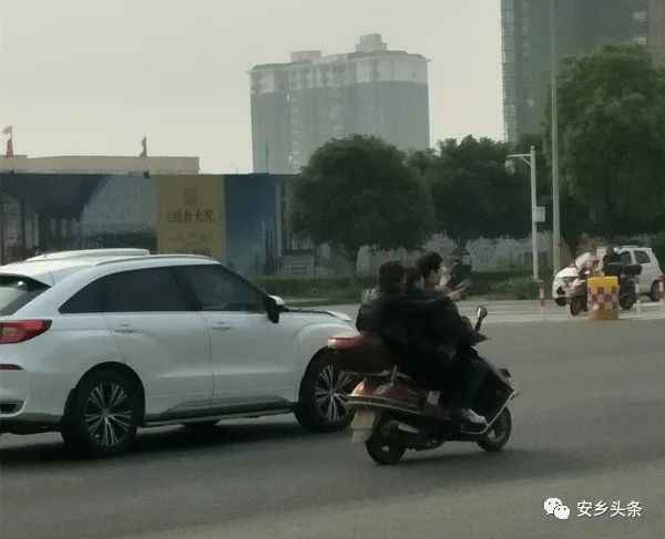 不带头盔.jpg