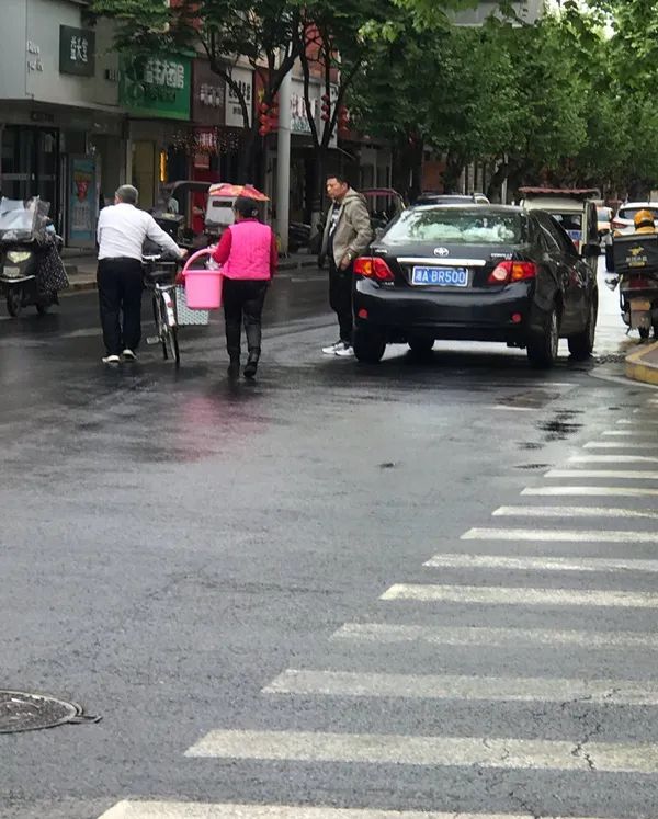 违规停车1.jpg