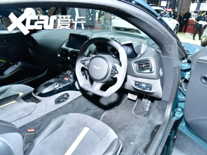 　　阿斯顿·马丁Vantage F1特别版