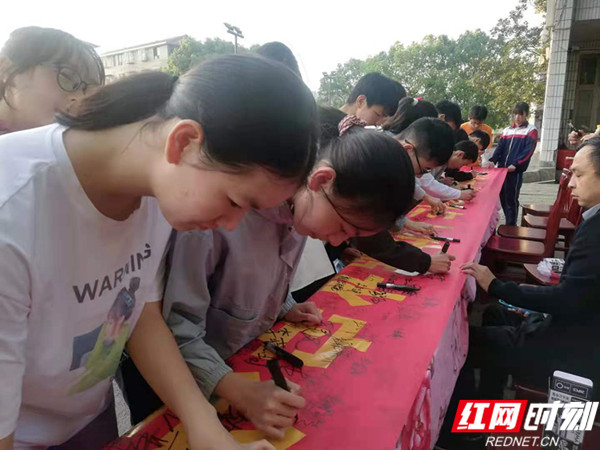 d85080f8c414bc37b11e27df0e9bb9c_副本.jpg