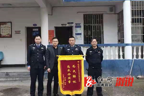 1334612918_副本.jpg