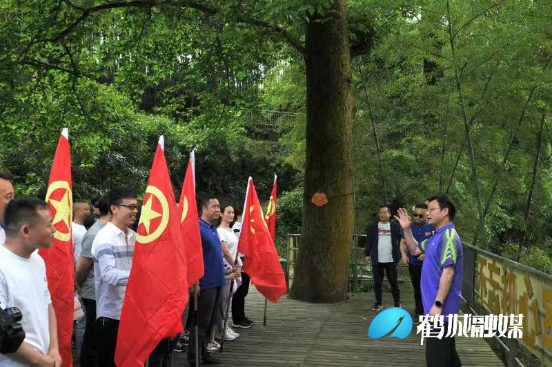 微信图片_20210505115829_副本.jpg