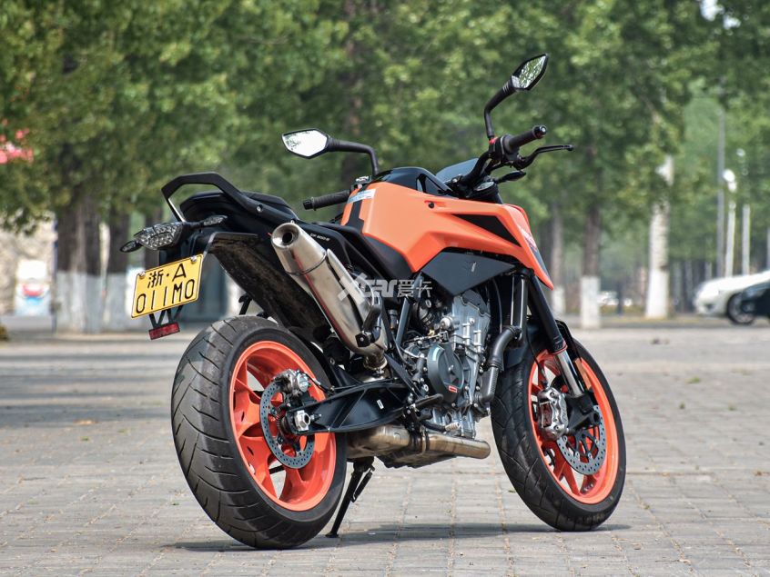 KTM;KTMR2R;KTM 790 DUKE CKD