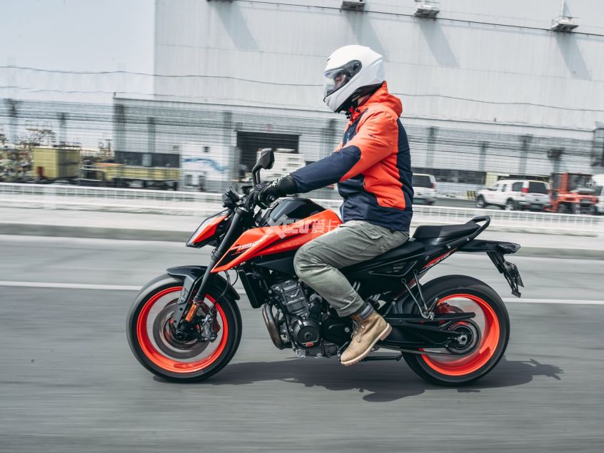 KTM;KTMR2R;KTM 790 DUKE CKD
