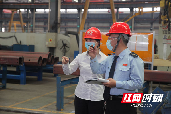 主动做好纳税服务 让企业无忧上市01.jpg