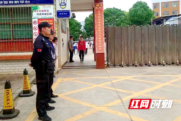 护学岗1.jpg