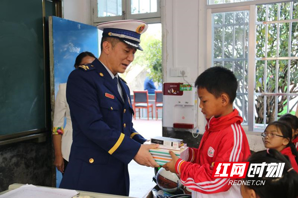 微信图片_20210508154221_副本.jpg