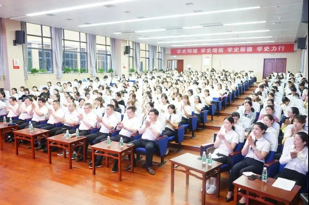 人民医院表彰1.jpg