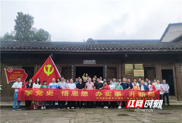 e44e7f3bba5cf93895ebf4ae4950ec1_副本.jpg