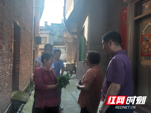 省红十字会党组书记、常务副会长陈丹萍深入永州调研（20210517）434.png