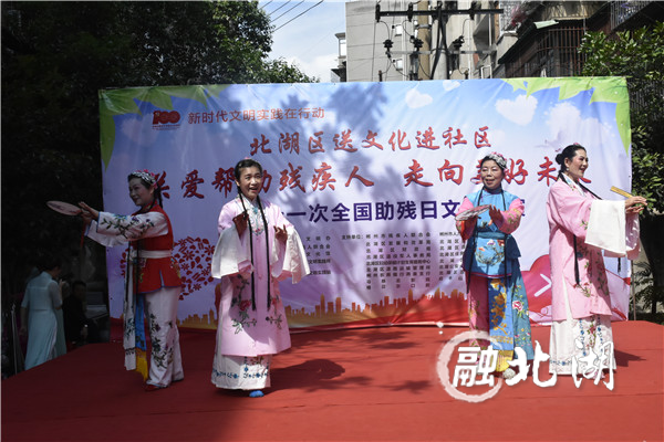 图二婉转迤逦的昆曲表演.jpg