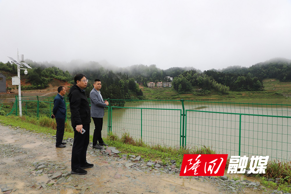 IMG_0072.JPG IMG_0072.JPG