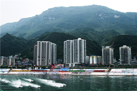 中国摩托艇联赛比赛现场。彭水县融媒体中心供图 华龙网发