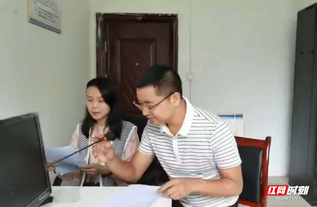 党委书记卢纲.jpg