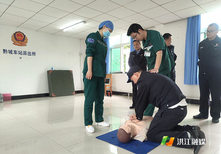 走進(jìn)懷化鐵路公安處黔城站派出所3.jpg