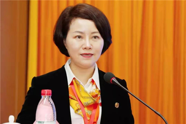 李平_副本.jpg 李平_副本.jpg