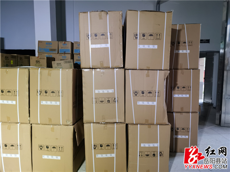 入库折叠床.jpg