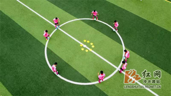 289e40d68a4b77bfbfa40e1c44267e3.jpg