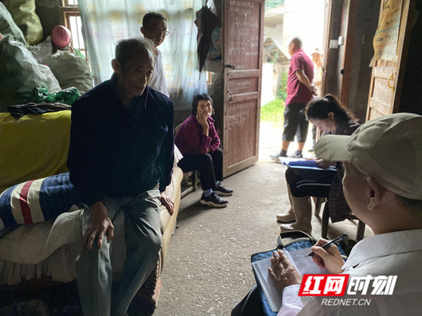 新峪低保入户_副本.jpg