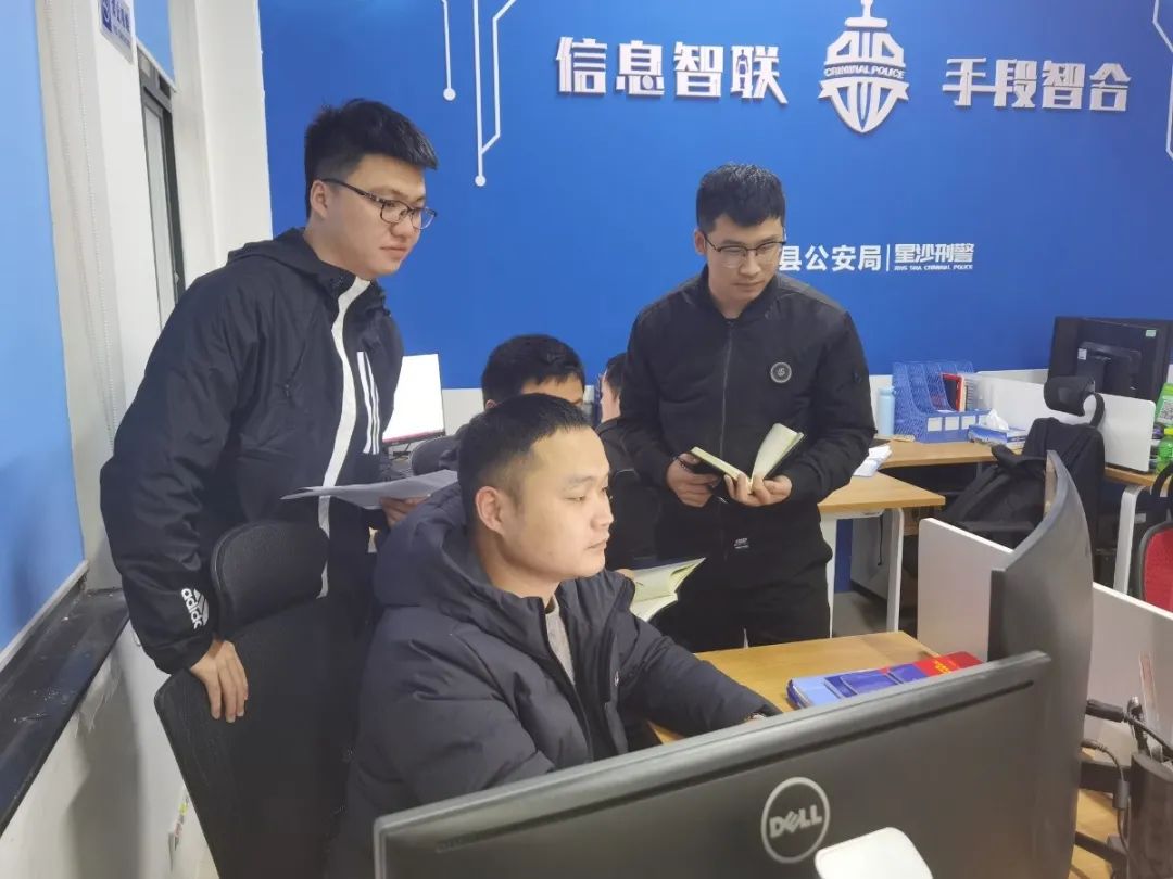 d24d2af1f1cef6f948bdde1e8cca635.jpg 图片