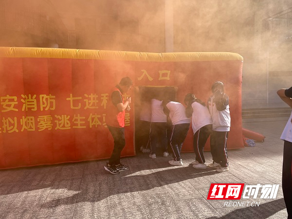 模拟火灾现场1.JPG