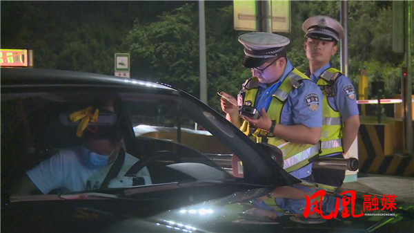 Still0607_00025.jpg Still0607_00025.jpg