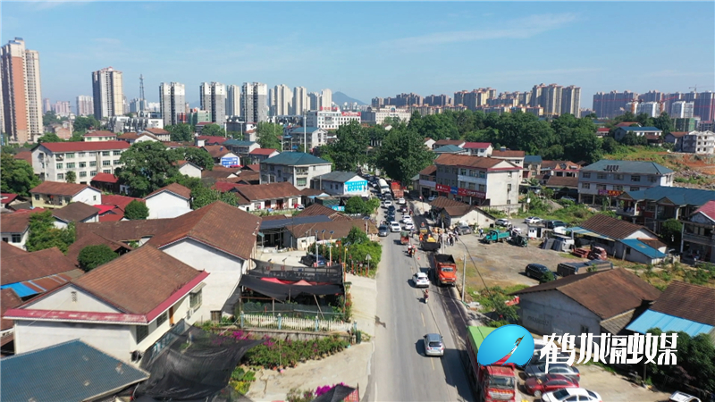城东南高速出入口改造工程加快推进.mp4_20210611_154952.283.jpg