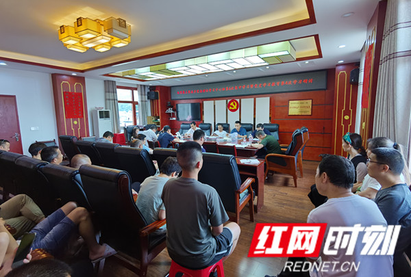 学史力行_副本.jpg