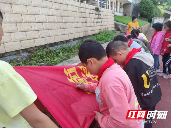 ce90c684589295c8896addf534a7119_副本.jpg
