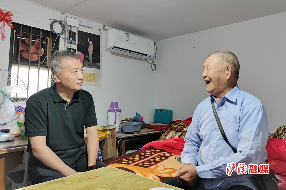 P10622-153711_副本.jpg