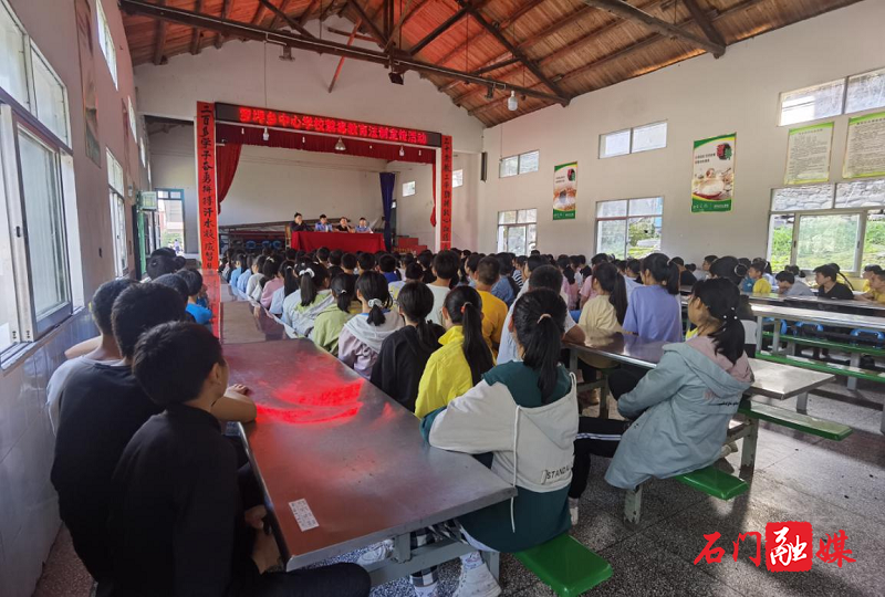 2fe7b15ae7c951a4fbee6066f6aa562a.png 2fe7b15ae7c951a4fbee6066f6aa562a.png