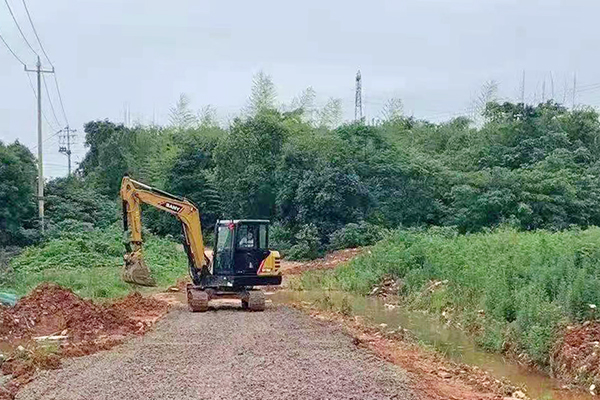 红星村北侧道路施工现场.jpg