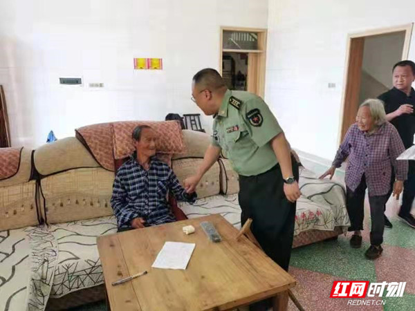双拥1.jpg