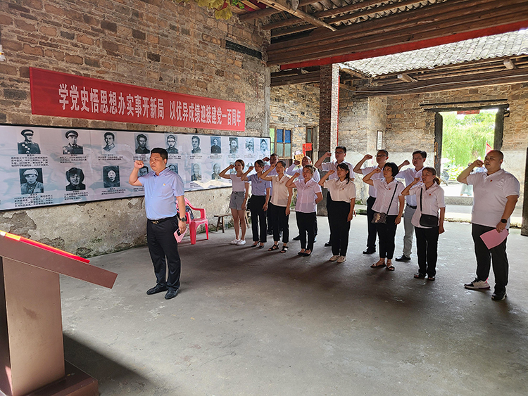 东江2.jpg