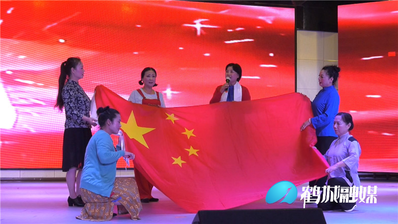 百年中老年庆祝百年华诞.mp4_20210702_192008.516_副本.jpg