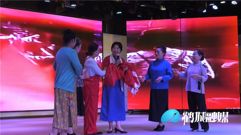 百年中老年庆祝百年华诞.mp4_20210702_191954.236_副本.jpg