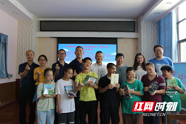 1.jpg 1.jpg