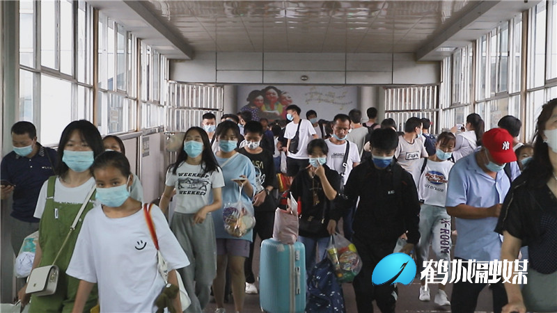 Still0712_00014.jpg Still0712_00014.jpg