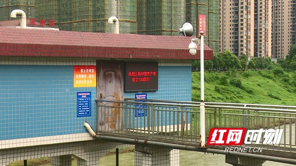 d8d3e669abc44563aed971d03588dba5.marked.jpg