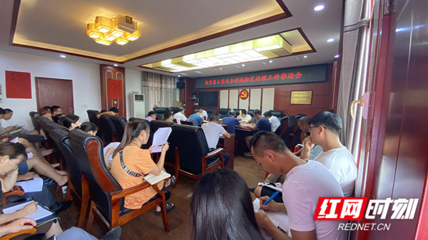 慈利耕地抛荒_副本.jpg