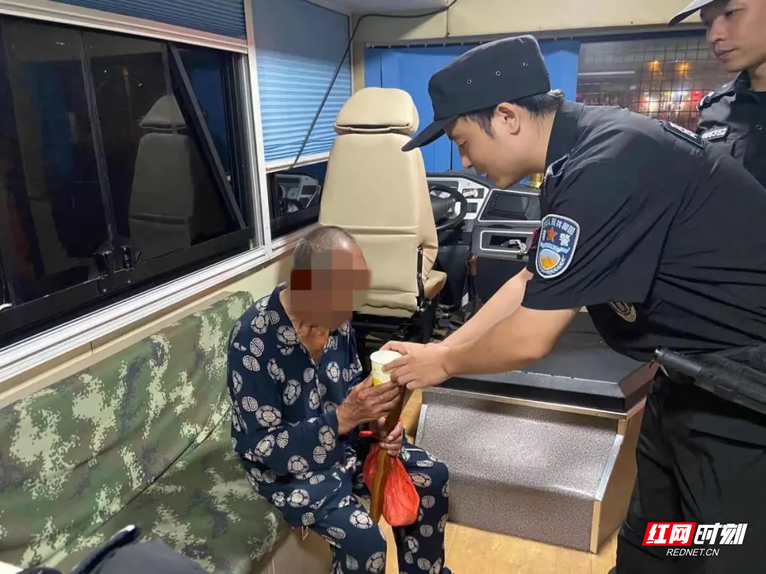 警力常在,邵阳快警带给百姓十足的安全感 警力常在,邵阳快警带给百姓十足的安全感