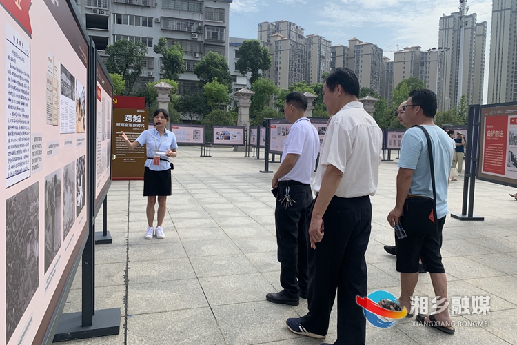 观展现场。.jpg