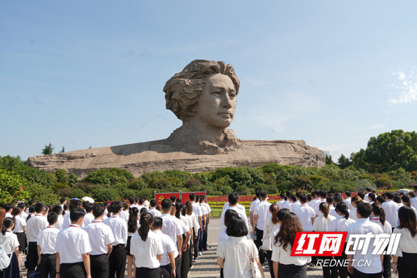 橘子洲头.jpg